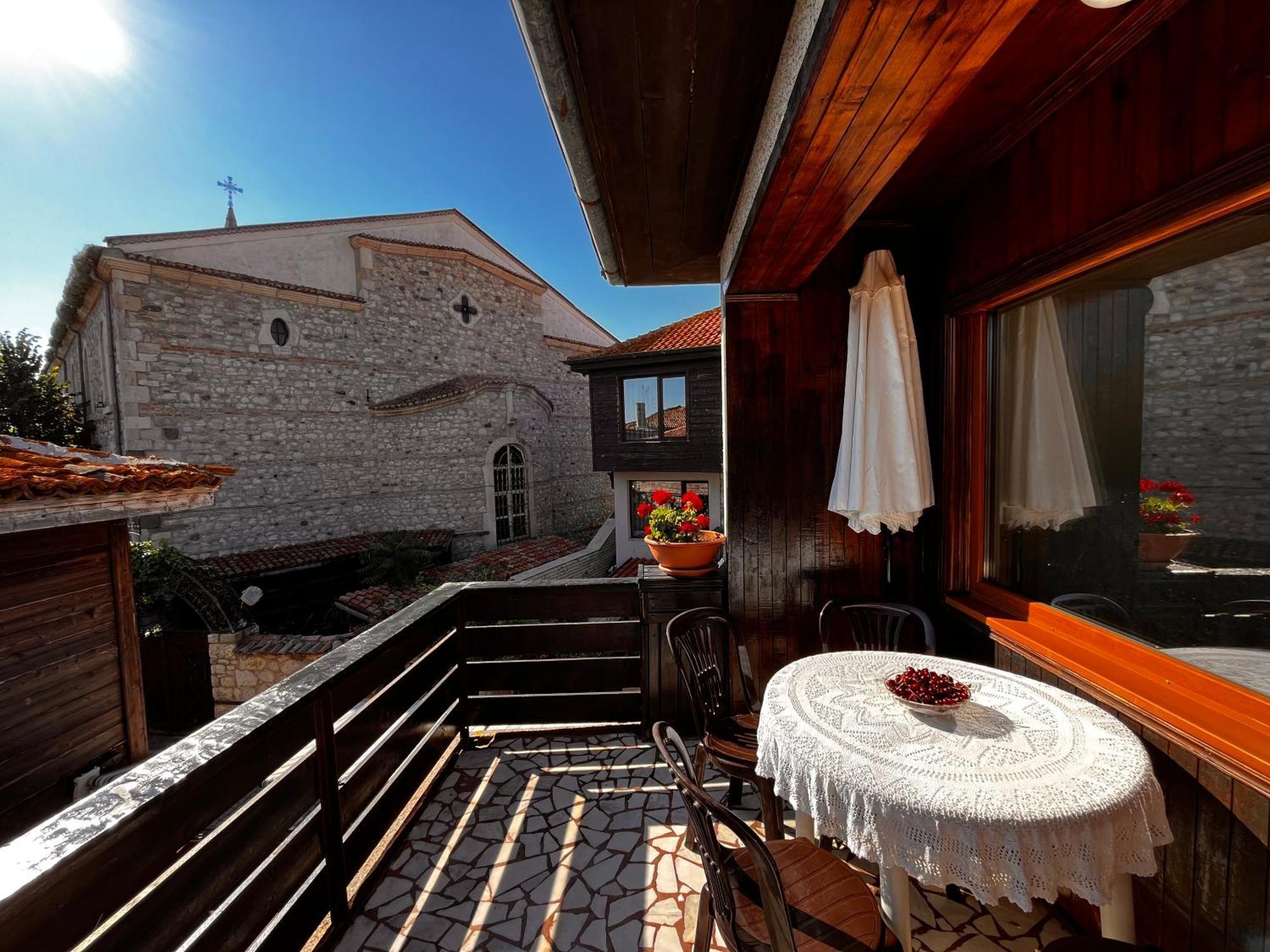 Guest House Lilly Несебир Екстер'єр фото